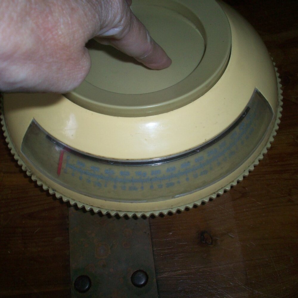 Vintage Analog Kitchen Food Scale, Weigh Healthy Portions, up to 7 lbs,  Round